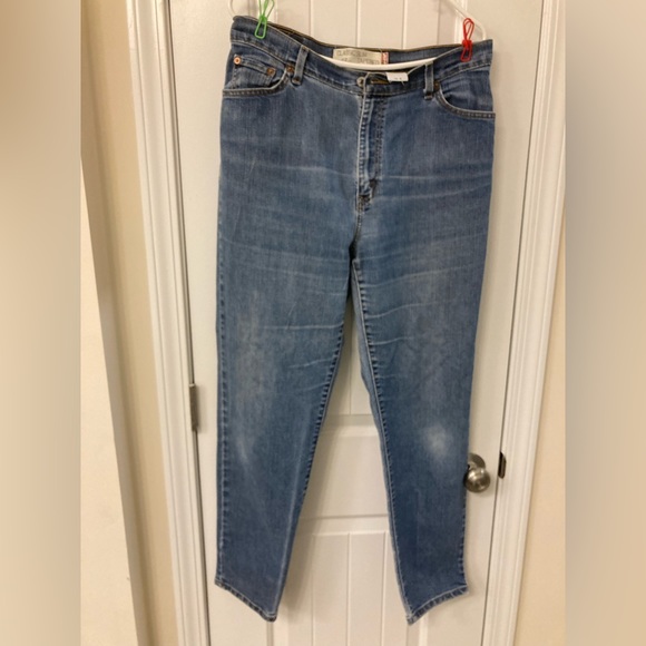 Levi’s classic slim jeans - Picture 1 of 3